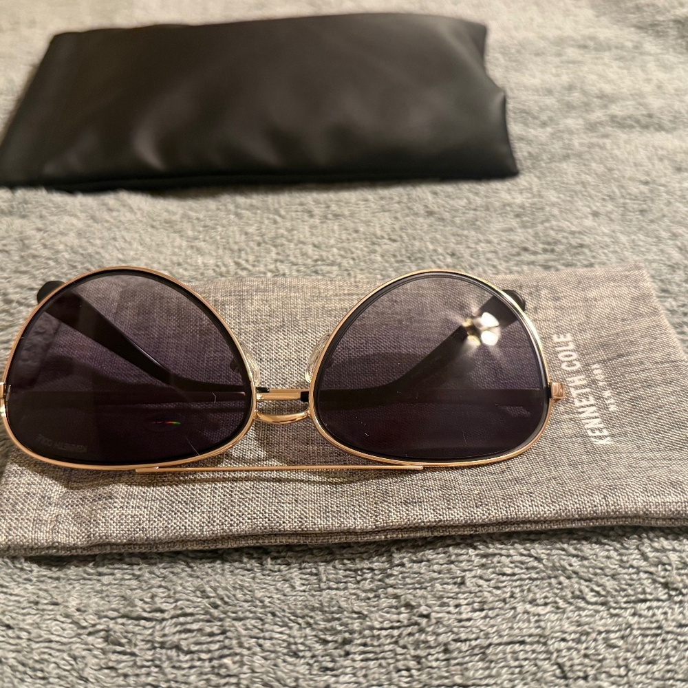 KENNETH COLE WOMENS SUNGLASSES GOLD  AVIATOR, NWT